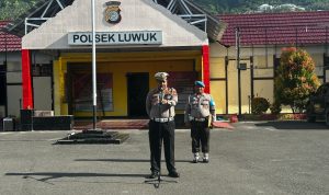 Plh Kabag Ops Polres Banggai, AKP I Made Bagus Aditya. Dalam arahannya, ia menegaskan bahwa pengecekan kesiapan personel menjadi hal utama guna memastikan stabilitas keamanan tetap terjaga