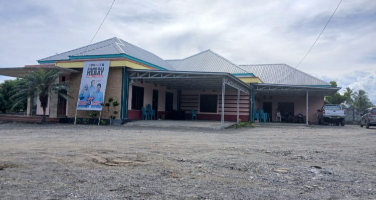 Tampak Rumah kediaman Calon Bupati Banggai Nomor 3 Hj Sulianti Murad di Toili