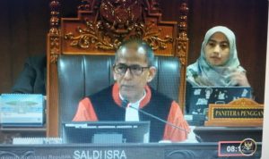 Hakim Mahkamah Konstitusi ( Prof.Saldi Isra )