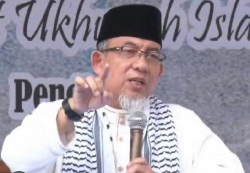 Imaam Yakhsyallah Mansur Pembina Jaringan Ponpes Al-Fatah Se-Indonesia,
