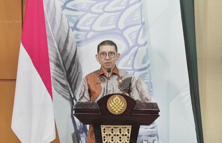 Menteri Kebudayaan Fadli Zon menyampaikan kata sambutan pada peluncuran Program Laboratorium Penerjemah Sastra dan Laboratorium Promotor Sastra di Jakarta pada 11 Juni 2025 (Foto: Humas Kementerian Kebudayaan RI)
