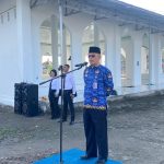 Kepala Lembaga Pemasyarakatan Kelas II B Luwuk, Muhammad Bahrun,Am.Id SH MH saat memimpin Apel Pagi ( Foto IST)