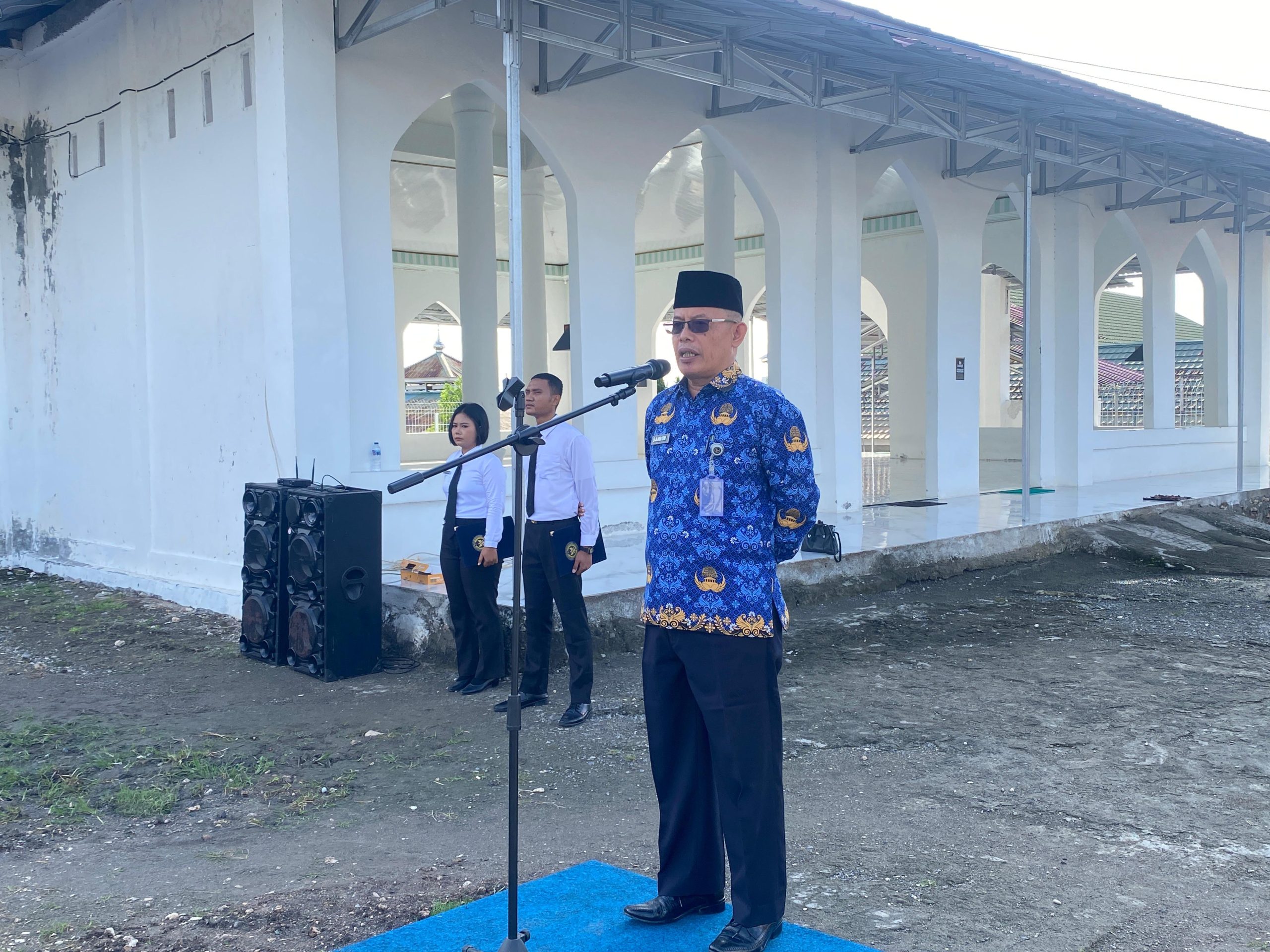 Kepala Lembaga Pemasyarakatan Kelas II B Luwuk, Muhammad Bahrun,Am.Id SH MH saat memimpin Apel Pagi ( Foto IST)