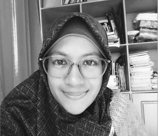 Zulfaina K, S.Pd (Aktivis Dakwah Muslimah)