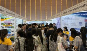 "Pameran Pendidikan Tinggi Taiwan 2025” yang mulai digelar di Jakarta pada 9 Agustus 2025 berhasil menarik partisipasi banyak guru, siswa, serta orang tua (Foto: Humas TETO)