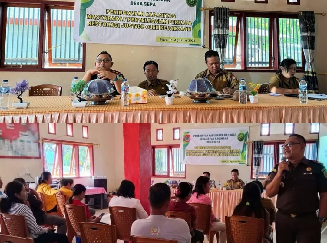 Kepala Cabang Kejaksaan Pagimana, David Adrianto, SH MH saat memberikan Materi Penyuluhan Hukum di Desa Sepa Kecamatan Pagimana Kabupaten Banggai ( Foto IST)