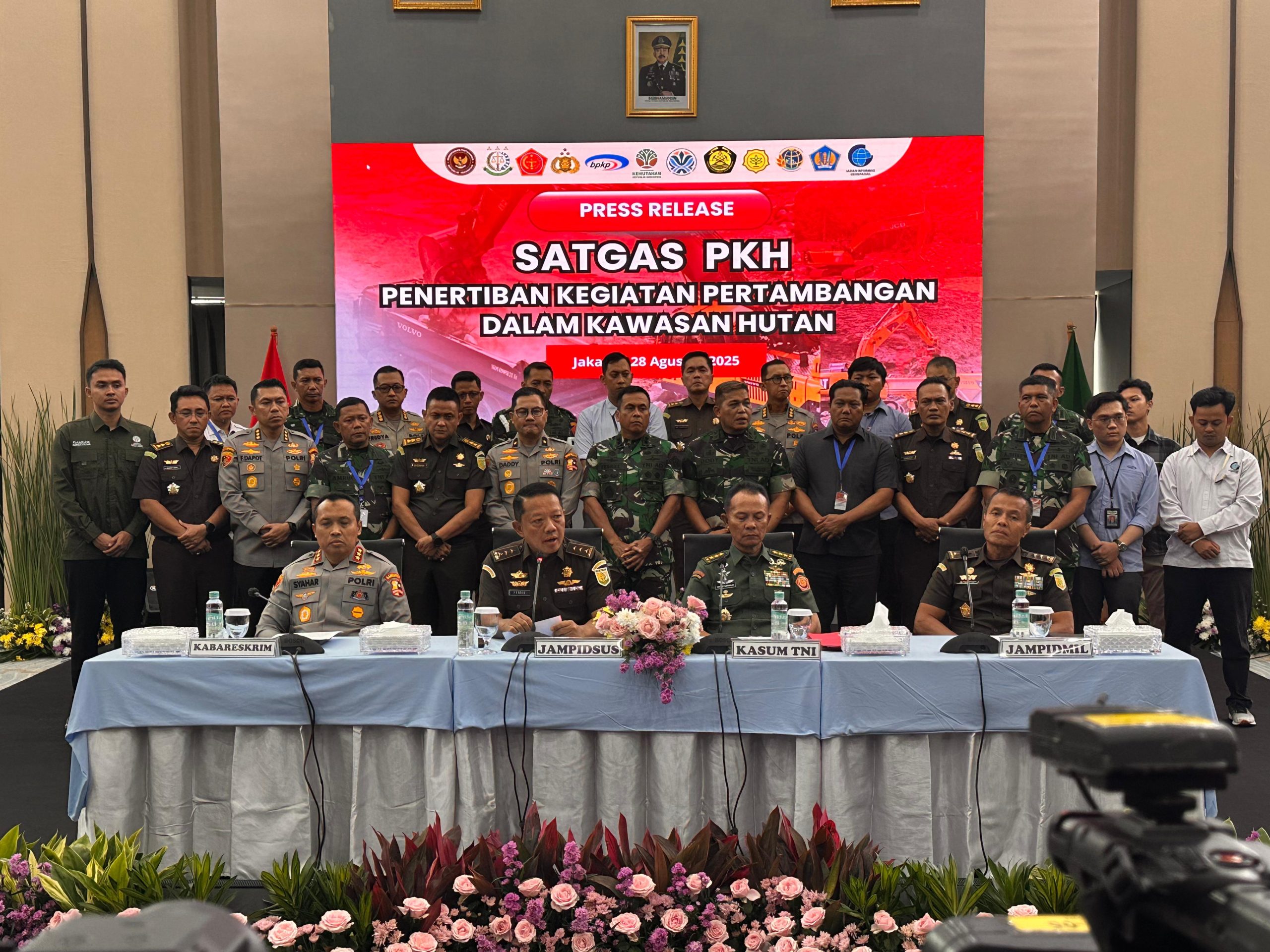 Satgas PKH Ungkap Capaian Fantastis: 3,3 Juta Hektar Hutan Ilegal Kembali ke Negara