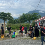 Warga BTN Graha Cipta Tinggede Bergotong Royong Bersihkan Taman