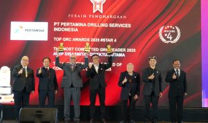 Gema Iriandus Pahalawan, Komisaris Utama PT Pertamina Drilling Services Indonesia, dinobatkan sebagai The High Performing Commissioner on GRC 2025, dan Avep Disasmita, Direktur Utama PT Pertamina Drilling Services Indonesia menerima penghargaan The Most Committed GRC Leader 2025 di Jakarta