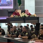Kepala Cabang Kejaksaan Negeri (Kejari) Banggai di Pagimana, David Andrianto, S.H., M.H., bersama jajaran pegawai mengikuti kegiatan Sosialisasi, Monitoring, Supervisi, Evaluasi, dan Asistensi Penanganan Perkara.