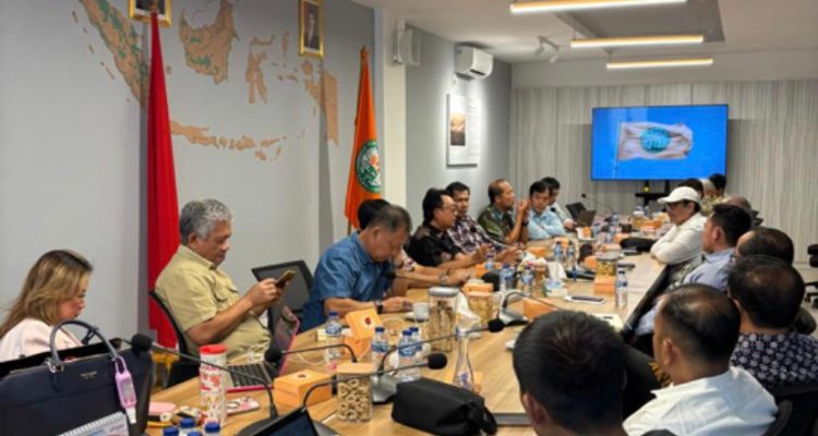 Pertemuan jajaran pimpinan GAPKI dan PWI di Jakarta, Jumat (10/10). (Foto: Dok. PWI)