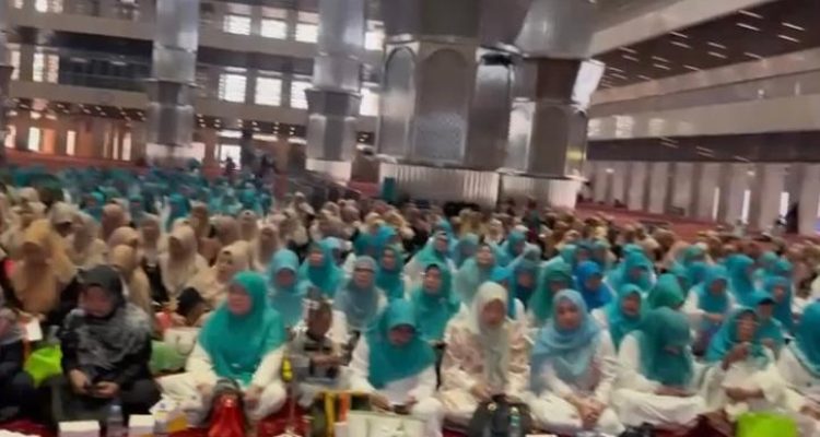 Lebih dari 500 anggota majelis taklim dari berbagai wilayah Jakarta mengikuti kajian dan dakwah bertema "Keluarga harmonis tanpa narkoba" di Masjid Istiqlal Jakarta pada 12 Oktober 2025 (Foto: Istimewa)