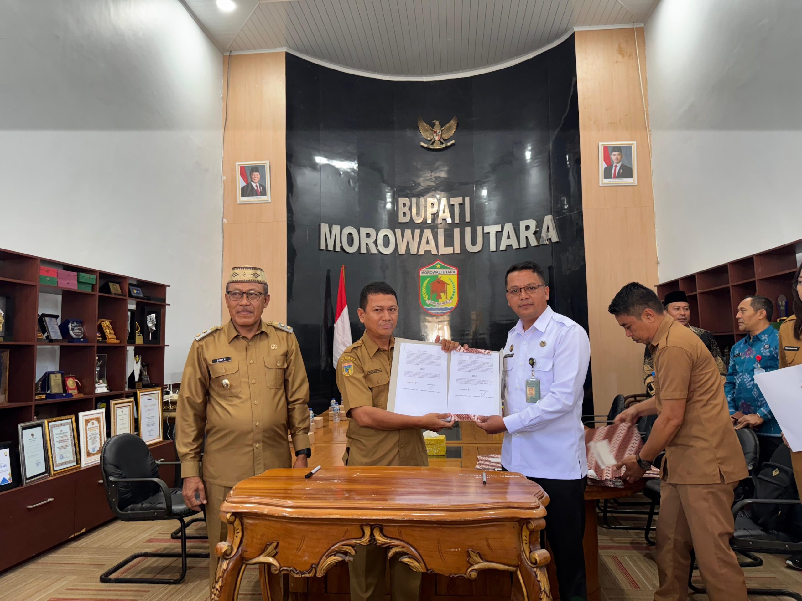 Kantor Imigrasi Banggai Hadiri Penandatanganan Perjanjian Kerja Sama (PKS) Mall Pelayanan Publik di Morowali Utara