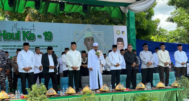Haul ke-19 Alhabib Abubakar bin Abdullah bin Syech Abubakar bin Salim yang dirangkaikan dengan Peringatan Maulid Nabi Muhammad SAW.