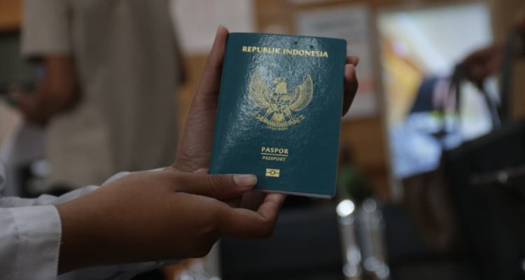 Kantor Imigrasi Banggai Sosialisasikan Tarif dan Jenis Layanan Pembuatan Paspor