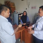 Kepala Kantor Wilayah Ditjenpas Sulawesi Tengah, Bagus Kurniawan didampingi Kepala Lembaga Pemasyarakatan Luwuk, Muhammad Bahrun saat meninjau Primkopasindo Kantin dan Waserda ( IST)