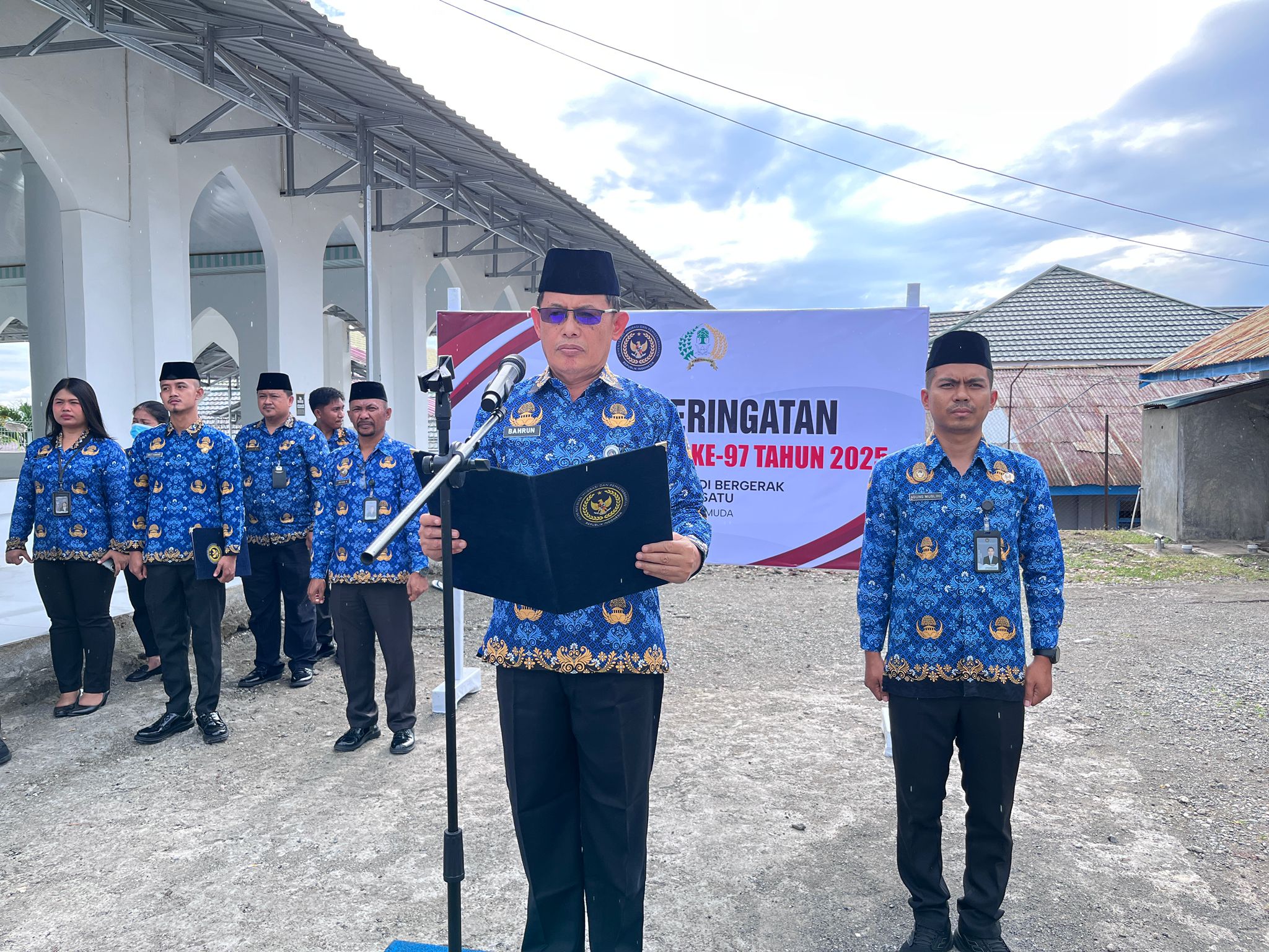 Kepala Lembaga Pemasyarakatan Kelas II B Luwuk, Muhammad Bahrun Menjadi Inspektur Upacara pada Peringatan Hari Sumpah Pemuda ( IST)