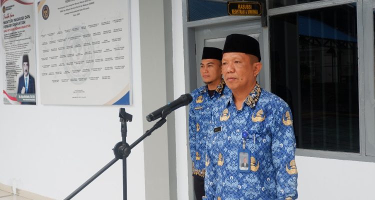 Inspektur Upacara Hari Pahlawan di Lapas Luwuk, Kepala Kesatuan Pengamanan Lapas, Andi Abdul Muis