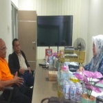 Ketua PWI Sulteng, Tri Putra Toana saat berkunjung di kediaman Wardani Murad Husain ( IST)