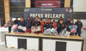 Polres Banggai Gelar Konferensi Pers dipimpin Kasat Reskrim AKP Tio Tondy