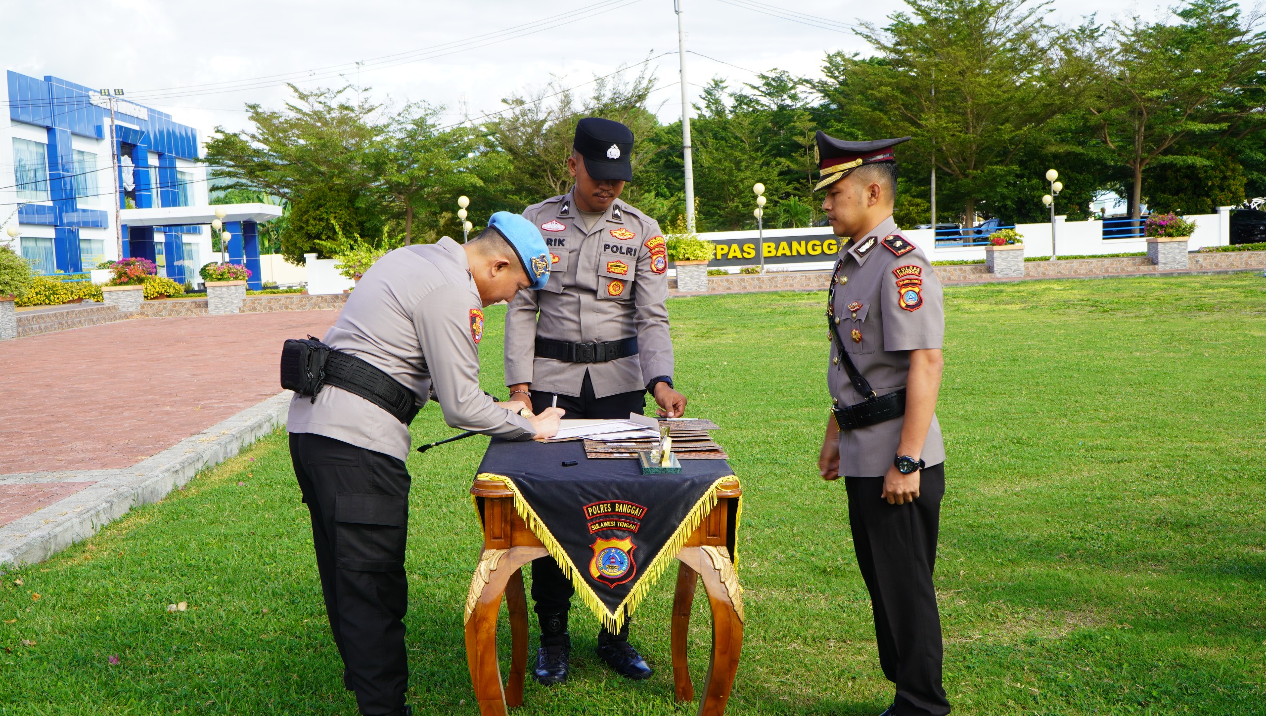 AKBP Putu Hendra Binangkari, S.IK Kapores Banggai Pimpin Sertijab