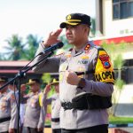 Kapolres Banggai, AKBP Putu Hendra Binangkari Saat Pimpin Apel Terakhir di Polres Banggai