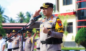 Kapolres Banggai, AKBP Putu Hendra Binangkari Saat Pimpin Apel Terakhir di Polres Banggai