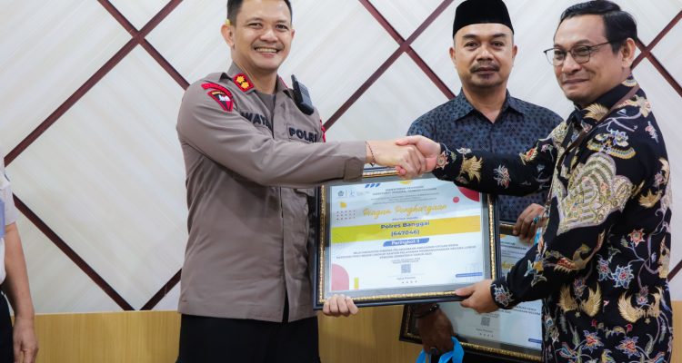 Polres Banggai Boyong Dua Penghargaan dari KPPN