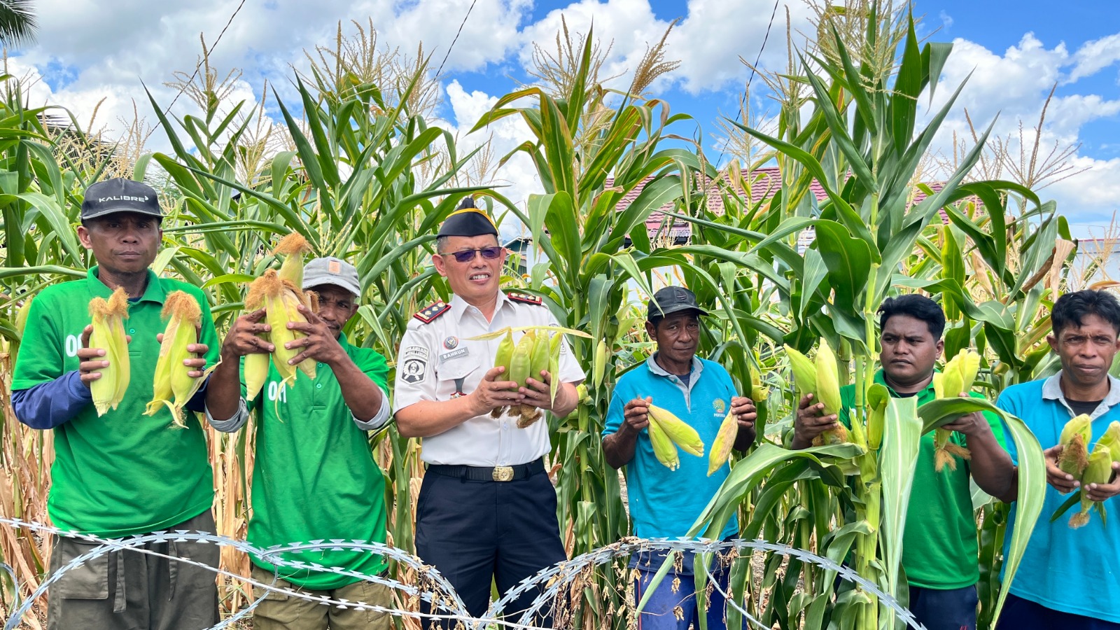 Sukses Jalankan Program Kemandirian, Lapas Luwuk Laksanakan Panen Raya Serentak UPT Pemasyarakatan Seluruh Indonesia
