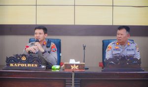 Kapolres Banggai, AKBP Wayan Wayracana Aryawan, S,IK saat memimpin Pertemuan Tatap Muka Bersama Jurnalis Banggai