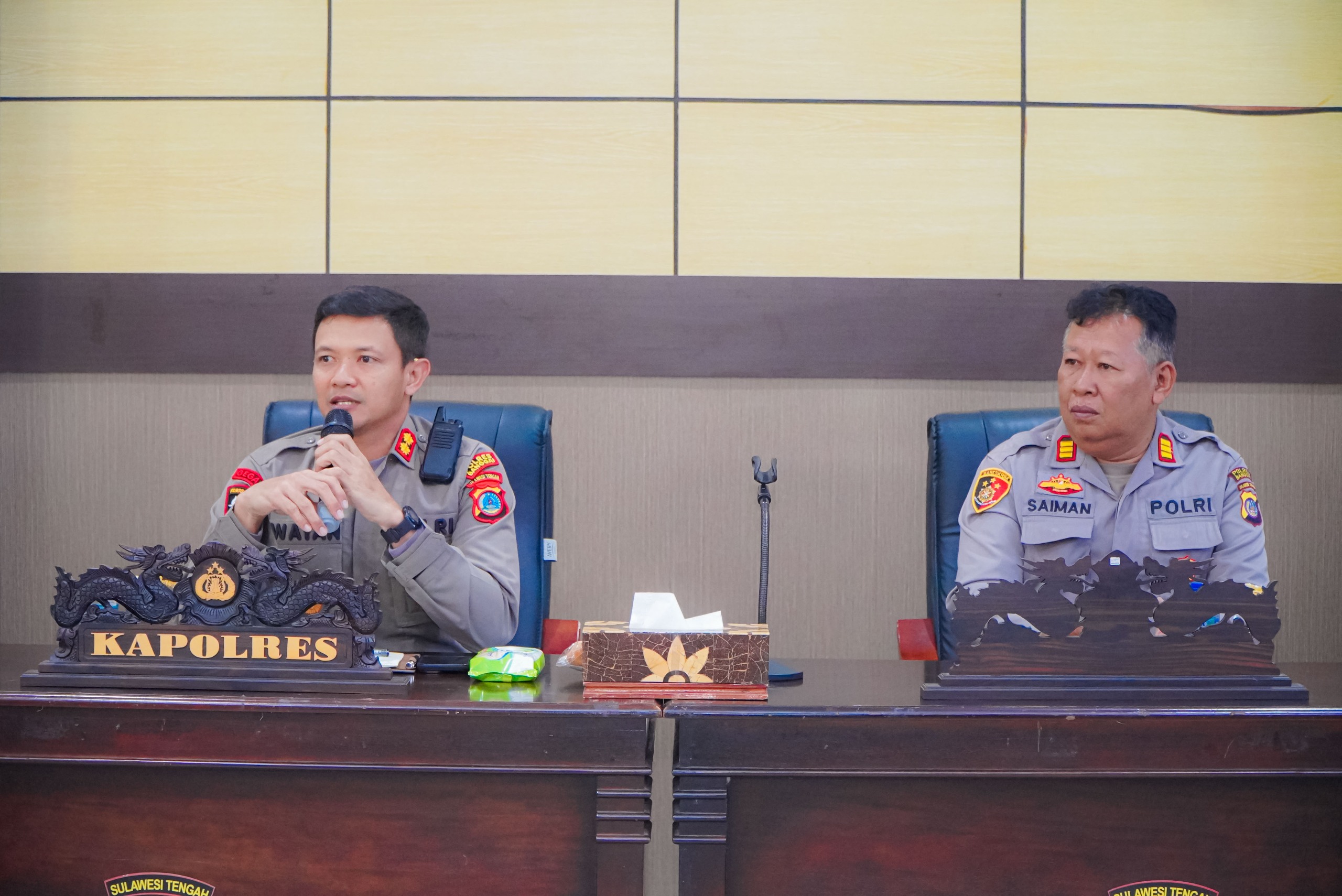 Kapolres Banggai, AKBP Wayan Wayracana Aryawan, S,IK saat memimpin Pertemuan Tatap Muka Bersama Jurnalis Banggai