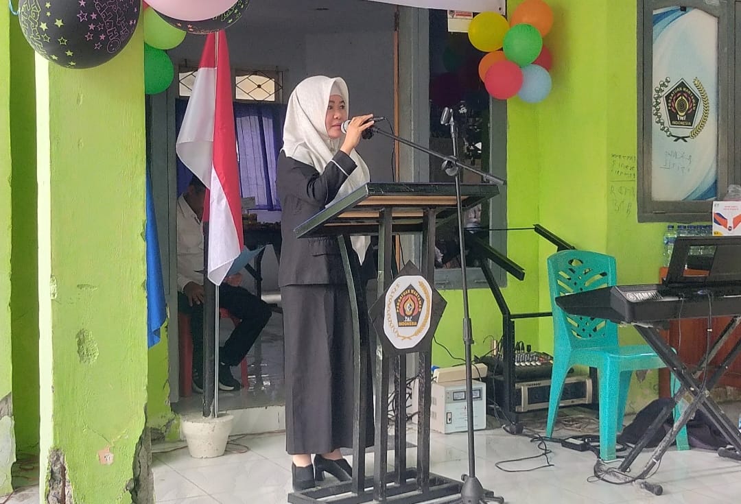 Wakil Ketua 1 DPRD Kabupaten Banggai, Wardani Murad Saat memberikan pesan dan kesan di Hari Pers Nasional 2026