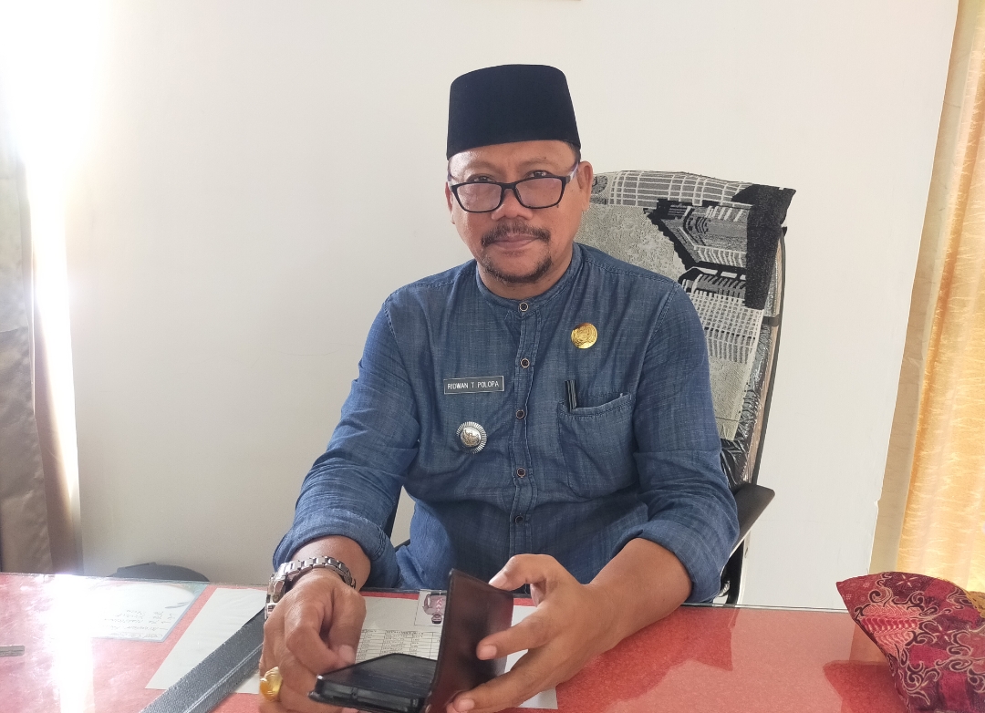 Camat Luwuk, Ridwan Tatu Polopa,S.Sos M.si
