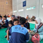 Sentuhan Hangat di Balik Jeruji: Senyum Anak-anak Menghias Kunjungan Hari Raya di Lapas Luwuk