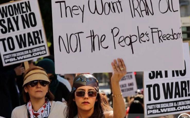 Protes/demo terhadap aksi penyerangan Amerika-Israel terhadap Iran meluas di Amerika, termasuk di Los Angeles California baru-baru ini (ANTARA/Xinhua/Qiu Chen/aa)