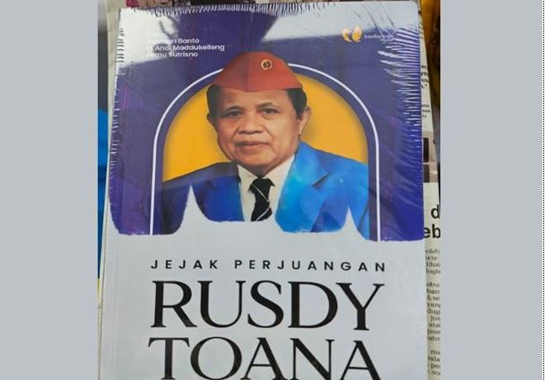 Almarhum Rusdy Toana ( Pendiri Koran Mercusuar )
