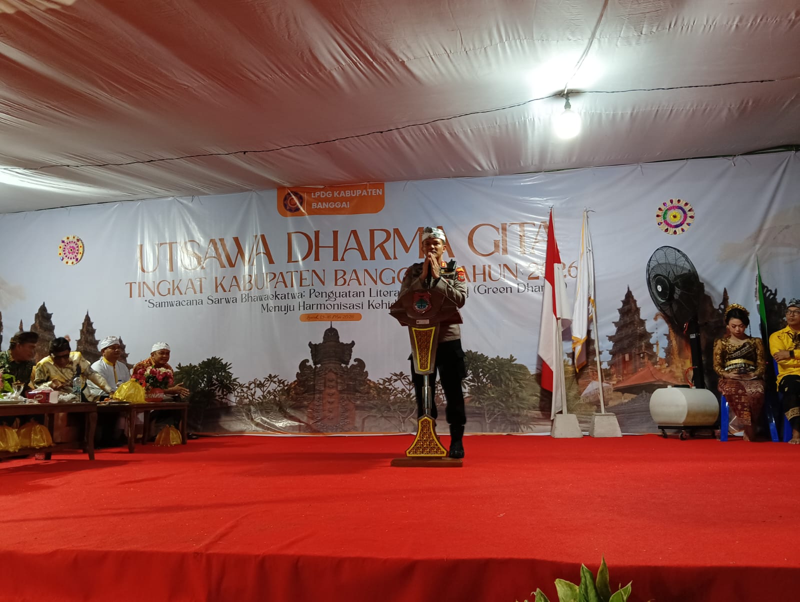 Kapolres Banggai AKBP Wayan Wayracana Aryawan menghadiri secara langsung kegiatan Pembukaan Utsawa Dharma Gita