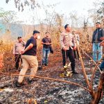 Kapolresta Banggai Kombes Pol. Hendri Yulianto, S.I.K., M.H, memimpin langsung kegiatan pemadaman kebakaran hutan dan lahan (Karhutla)