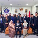 Ketua Umum DePA-RI Dr. TM Luthfi Yazid, SH, LL.M (tengah, depan) berfoto bersama usai pengangkatan beberapa pengurus DePA-RI di Jakarta, Sabtu 8 Agustus 2026 (Foto: Istimewa)